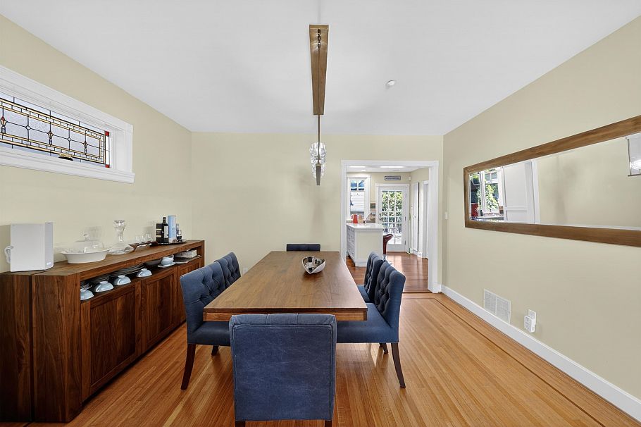 2953 W 35th Avenue Vancouver, BC - 4