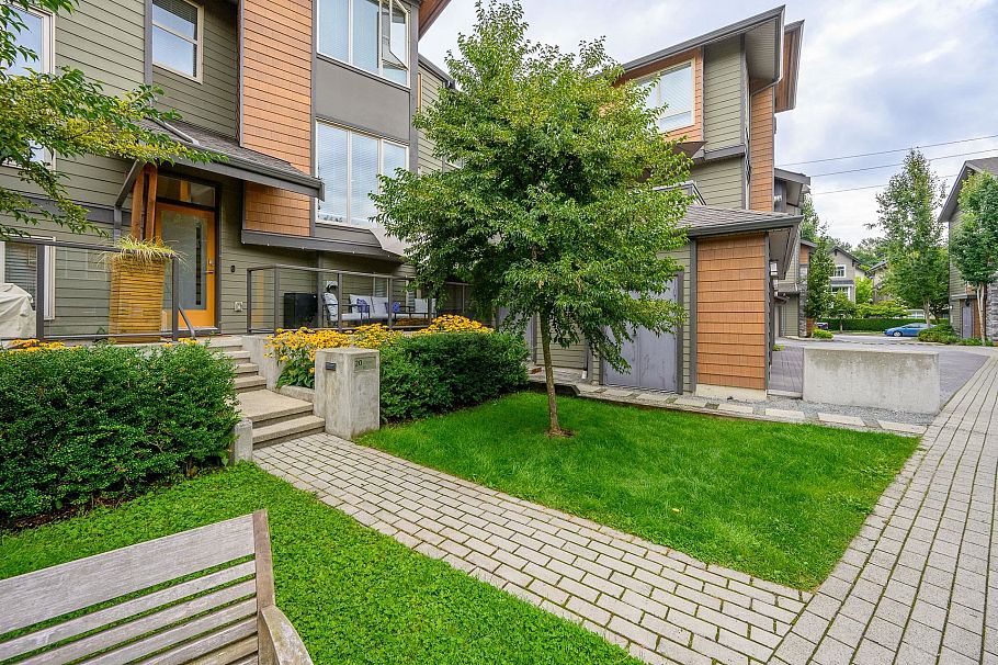 20 757 Orwell Street North Vancouver, BC - 31