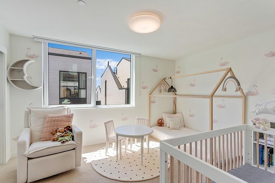 125 649 E 3rd Street North Vancouver, BC - 15