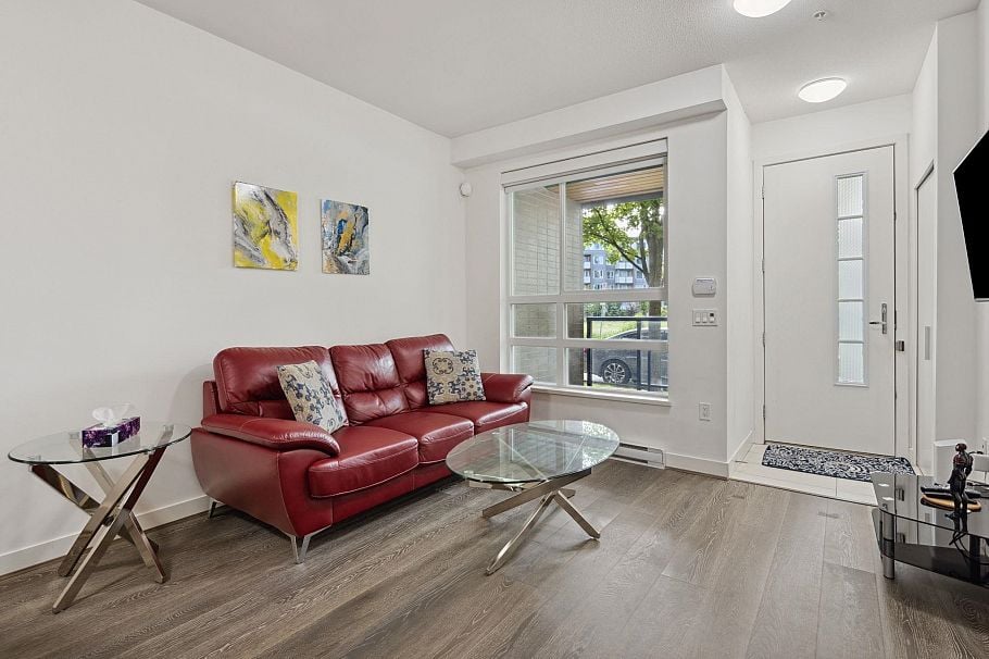 6033 Gray Avenue Vancouver, BC - 17
