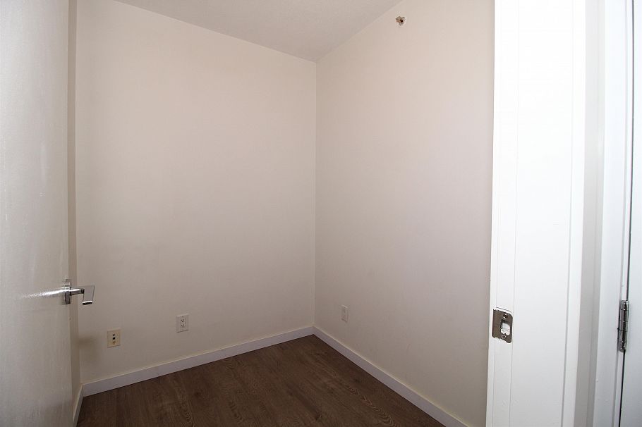 703 480 Robson Street Vancouver, BC - 12