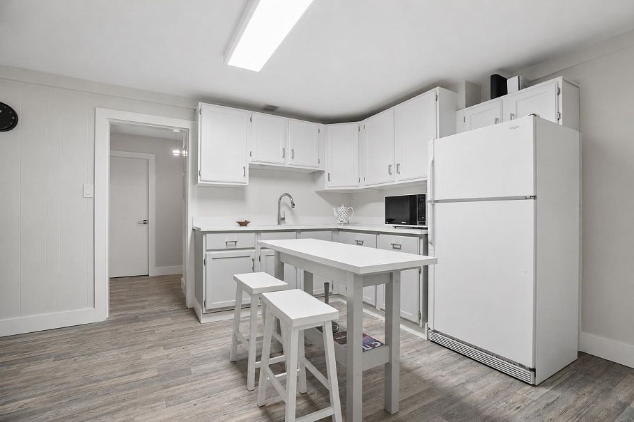 1034 Heywood Street North Vancouver, BC - 23