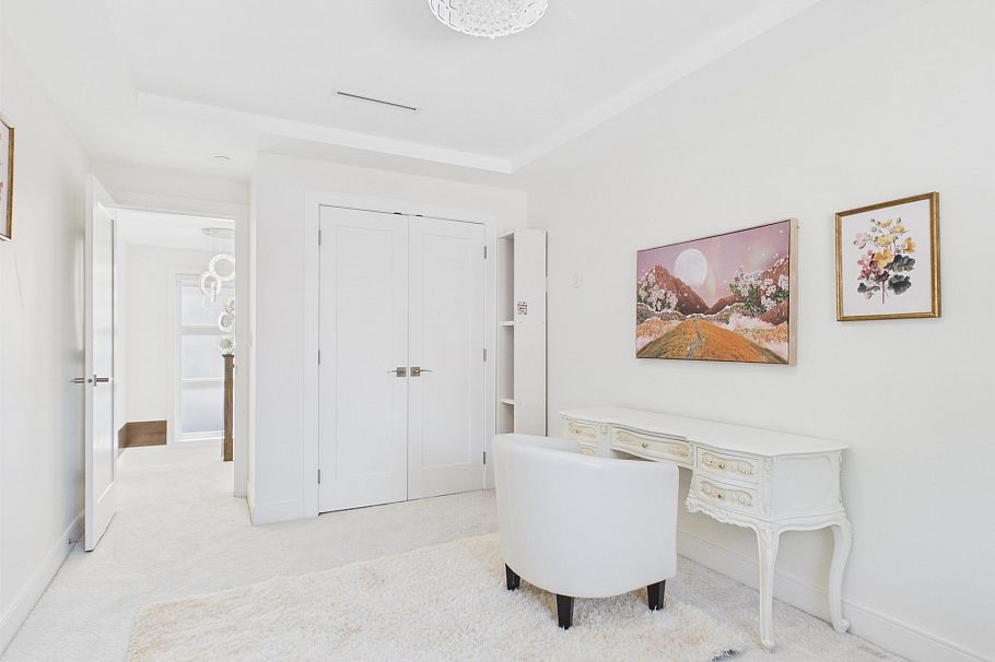 2277 E 28th Avenue Vancouver, BC - 12
