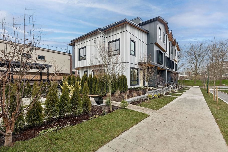4817 Laurel Street Vancouver, BC - 1