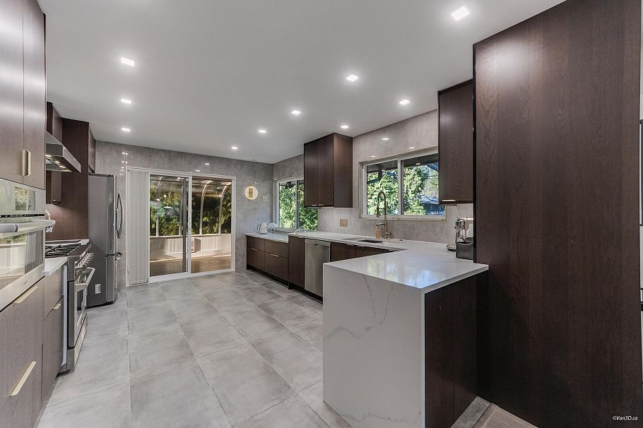 4491 Primrose Lane North Vancouver, BC - 20