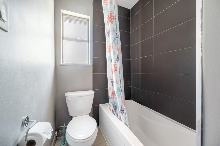 6175 Quebec Street Vancouver, BC - 20