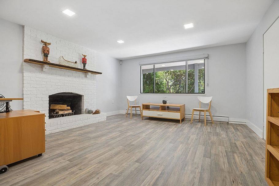 1034 Heywood Street North Vancouver, BC - 22
