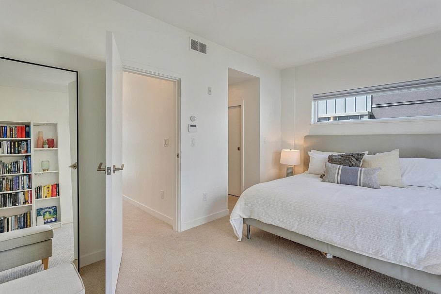 125 649 E 3rd Street North Vancouver, BC - 12