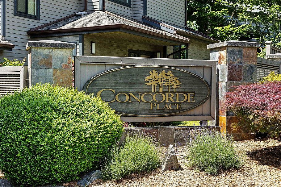 1747 Rufus Drive North Vancouver, BC - 2