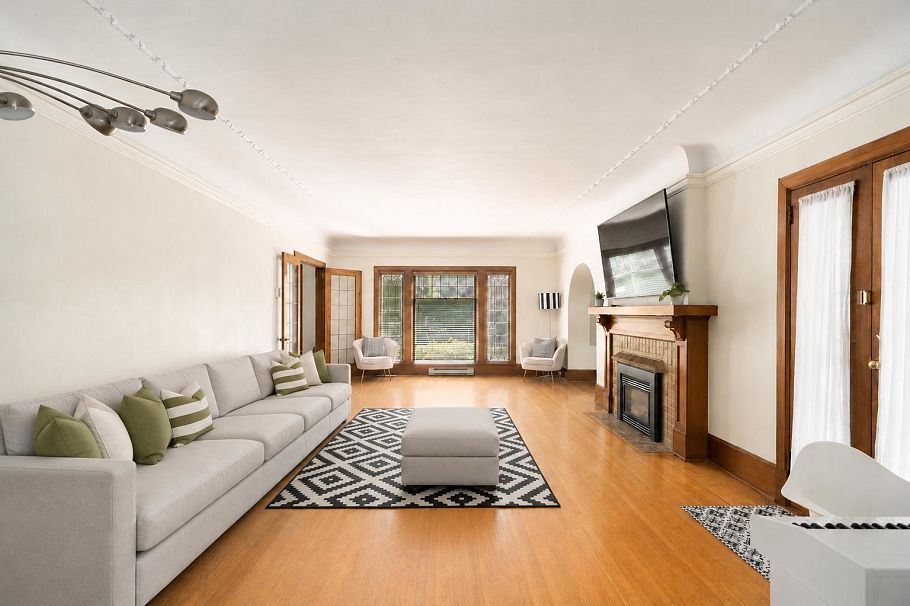 6311 Adera Street Vancouver, BC - 6