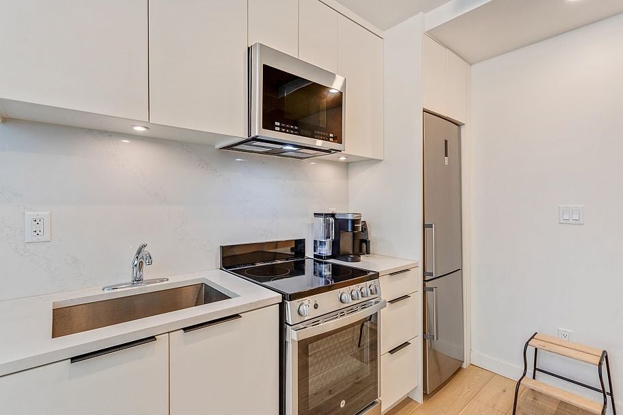 125 649 E 3rd Street North Vancouver, BC - 36