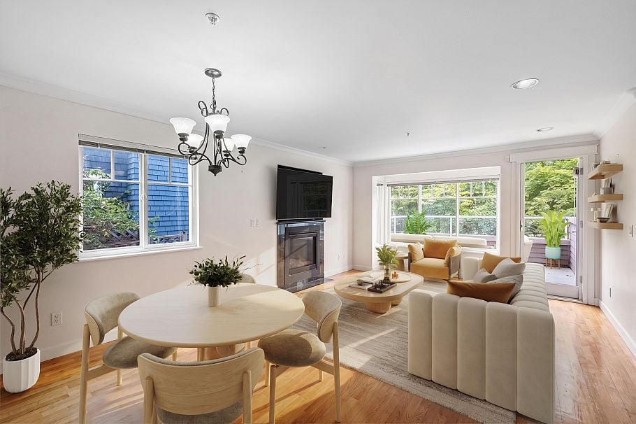 416 W Keith Road North Vancouver, BC - 1