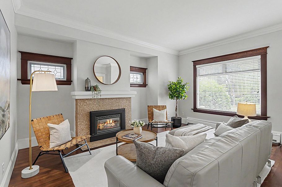 4072 Ontario Street Vancouver, BC - 4