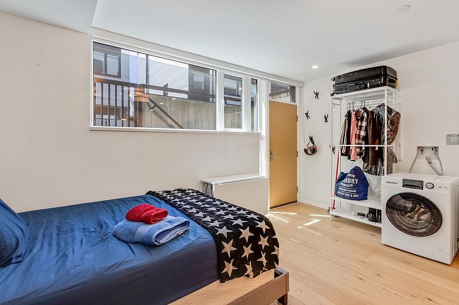 125 649 E 3rd Street North Vancouver, BC - 35