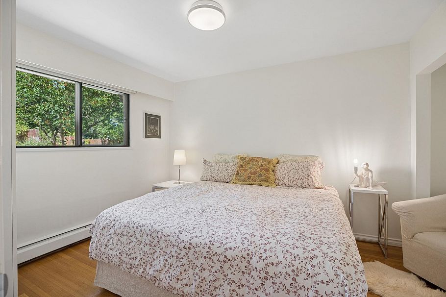 1034 Heywood Street North Vancouver, BC - 17