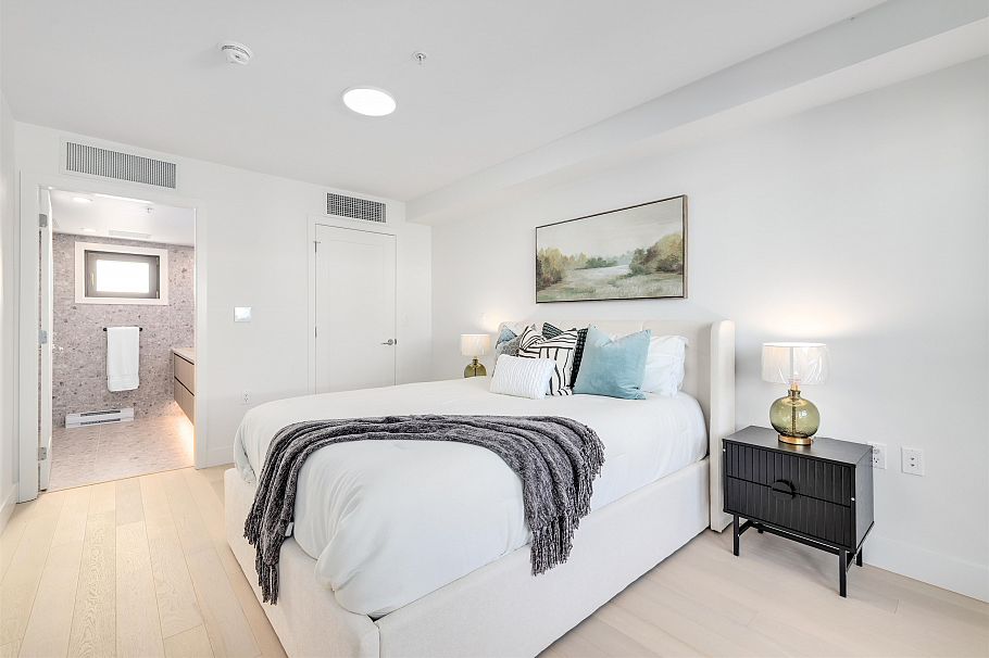 6310 Oak Street Vancouver, BC - 17