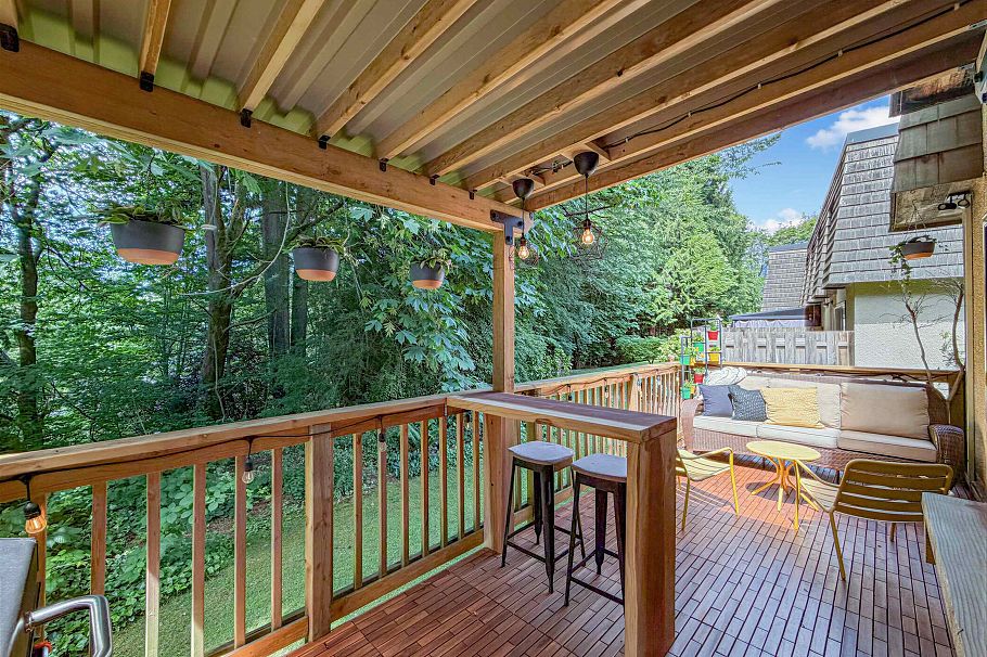 1270 Premier Street North Vancouver, BC - 19