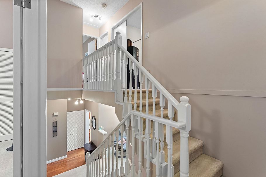 1747 Rufus Drive North Vancouver, BC - 19