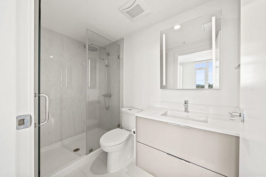 903 1471 Hunter Street North Vancouver, BC - 16