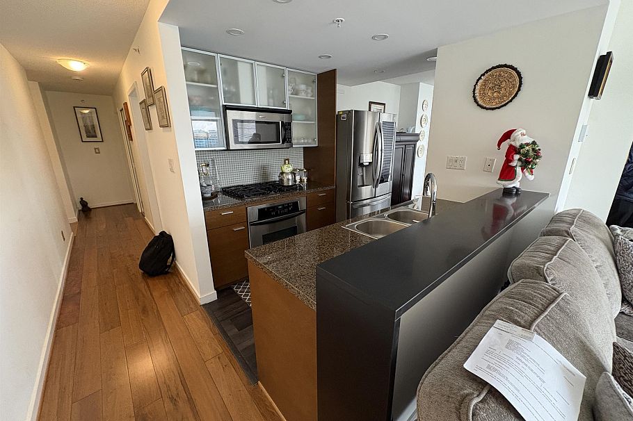 1106 980 Cooperage Way Vancouver, BC - 8