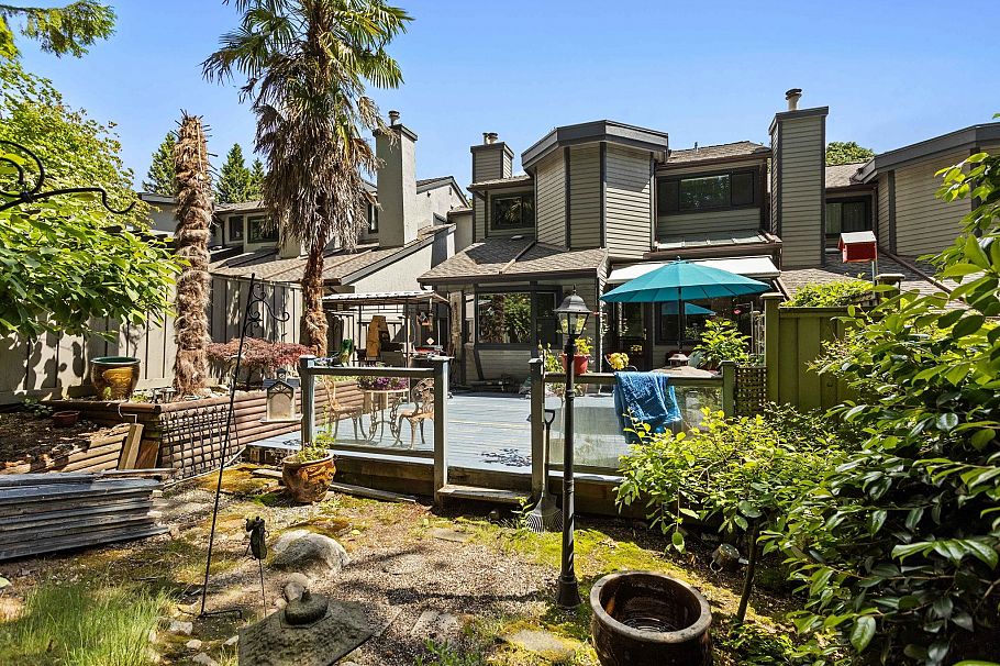 1747 Rufus Drive North Vancouver, BC - 37