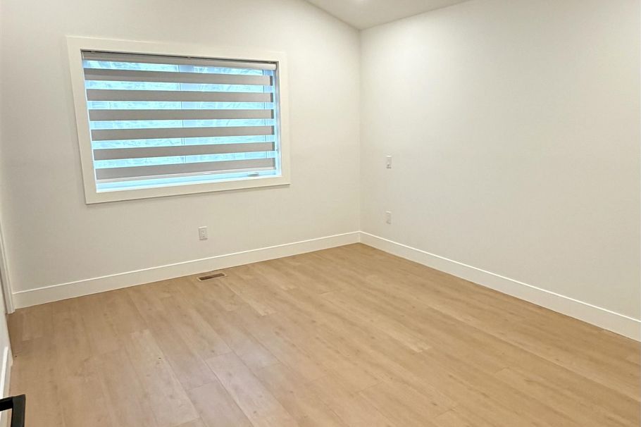 1 1436 E 1st Avenue Vancouver, BC - 20