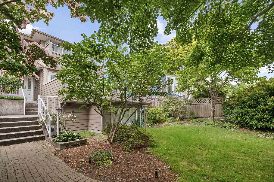 416 W Keith Road North Vancouver, BC - 11