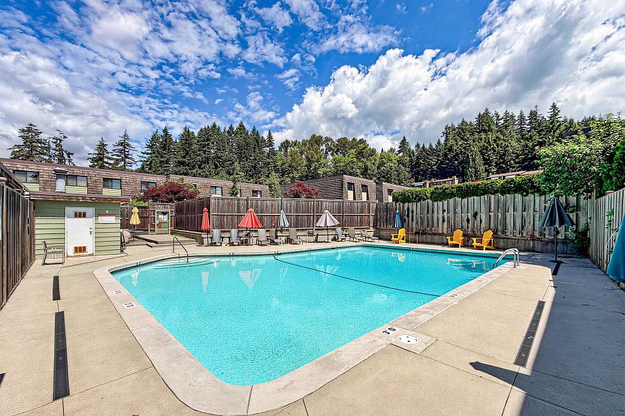 1270 Premier Street North Vancouver, BC - 27
