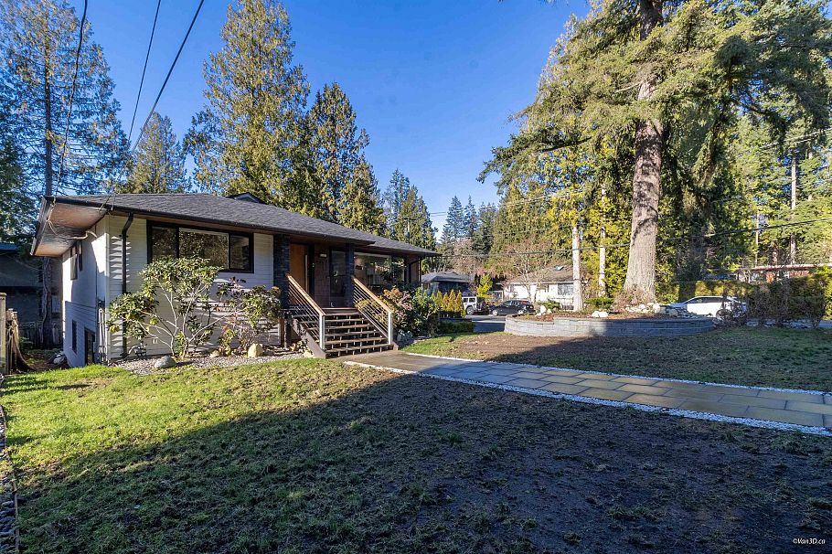 4491 Primrose Lane North Vancouver, BC - 3