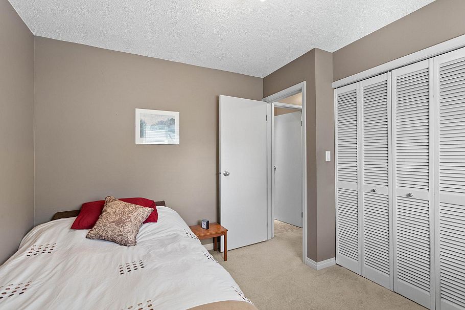 1747 Rufus Drive North Vancouver, BC - 29
