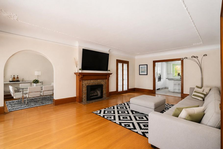 6311 Adera Street Vancouver, BC - 7