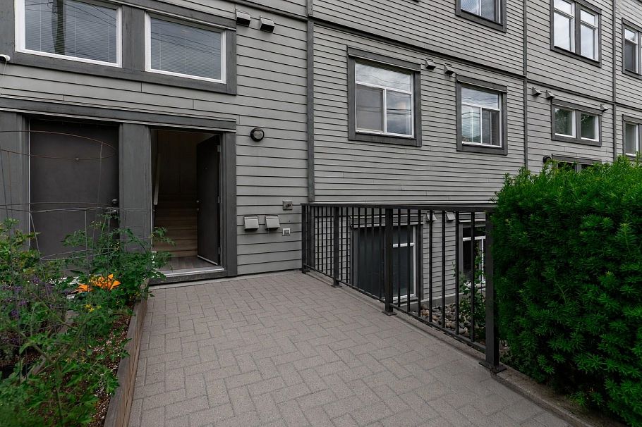 206 5632 Kings Road Vancouver, BC - 11