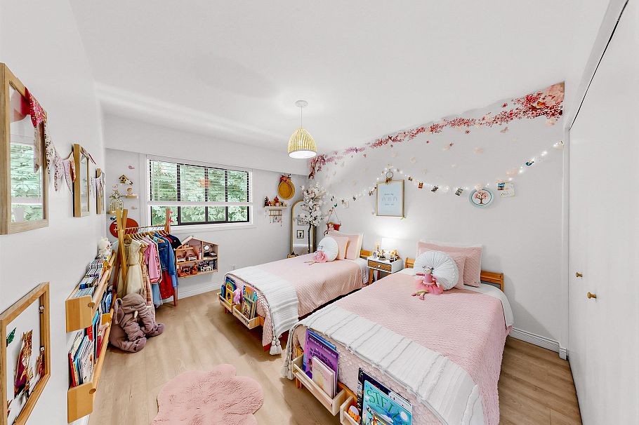 1270 Premier Street North Vancouver, BC - 9