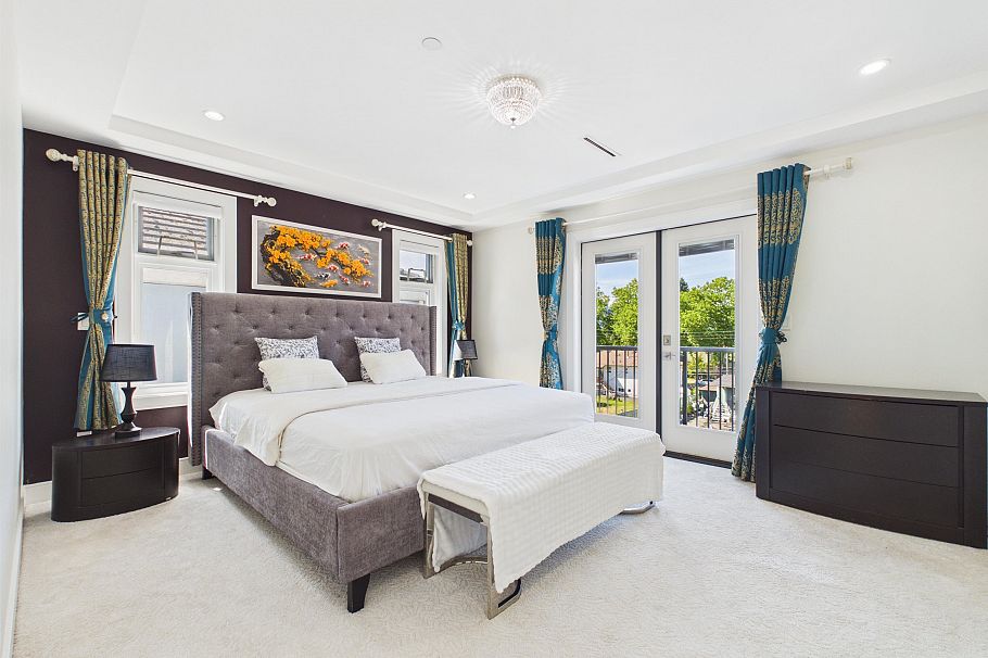 2277 E 28th Avenue Vancouver, BC - 9