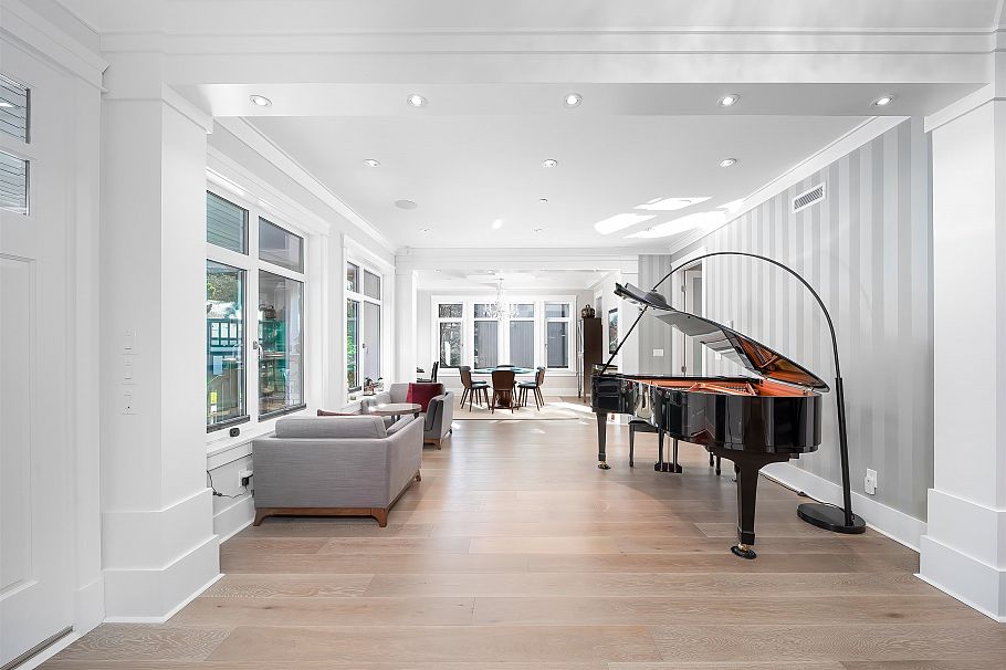 4333 Kevin Place Vancouver, BC - 2
