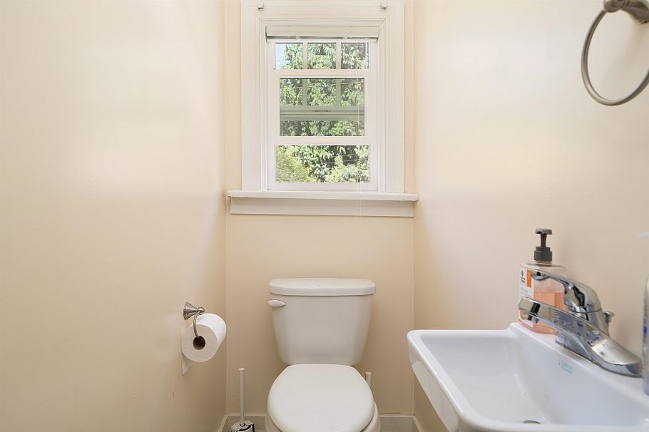 6311 Adera Street Vancouver, BC - 16
