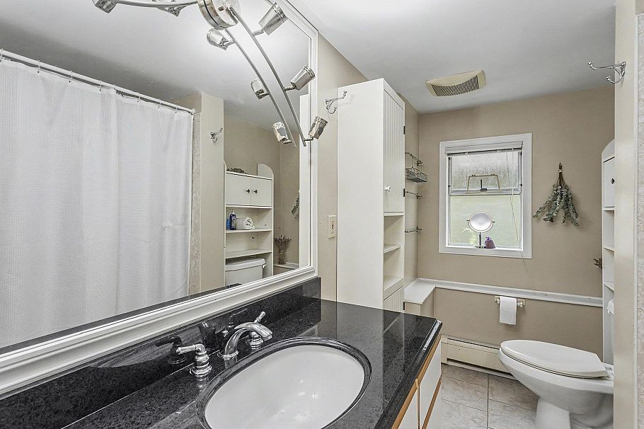4072 Ontario Street Vancouver, BC - 25