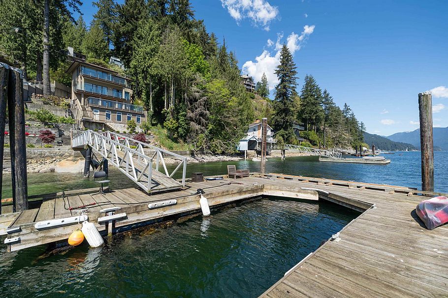 4793 Strathcona Road North Vancouver, BC - 11