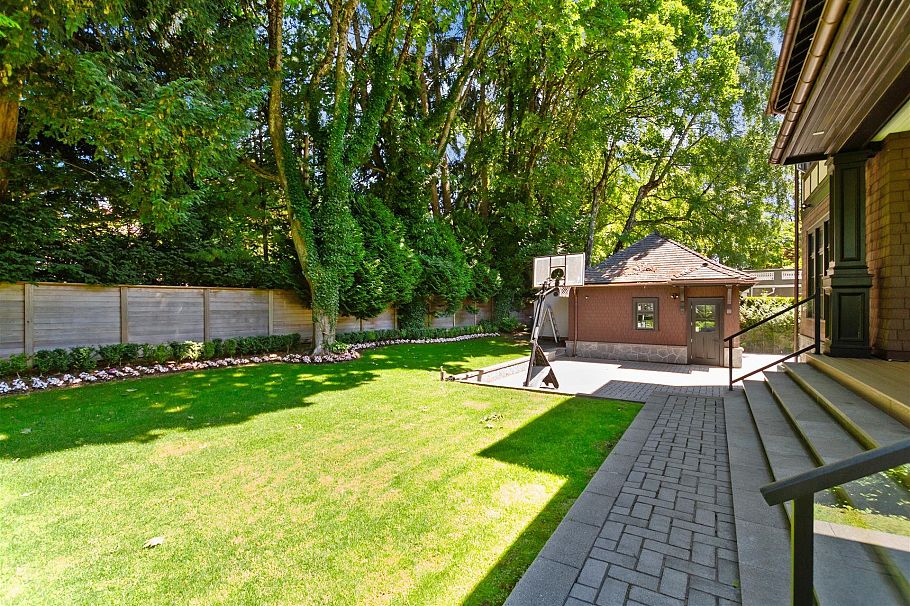 1341 Matthews Avenue Vancouver, BC - 31