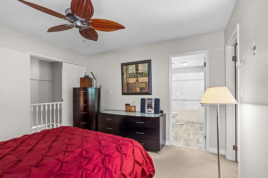 1747 Rufus Drive North Vancouver, BC - 23