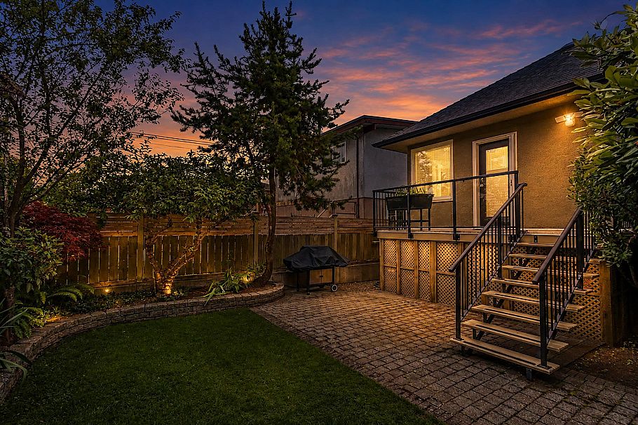 4072 Ontario Street Vancouver, BC - 32