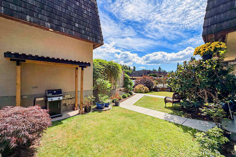 1270 Premier Street North Vancouver, BC - 22