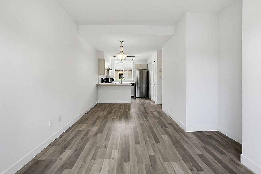 206 5632 Kings Road Vancouver, BC - 4
