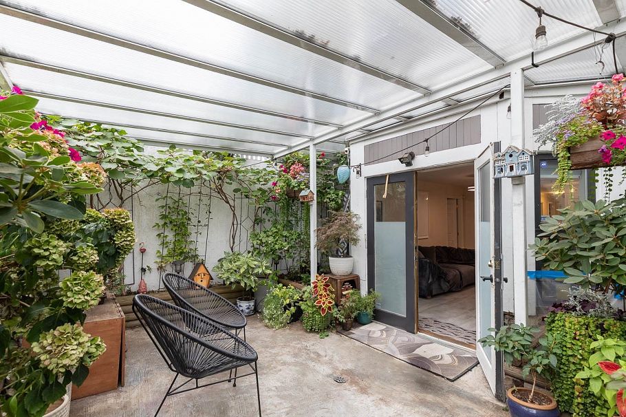1 451 E Pender Street Vancouver, BC - 21