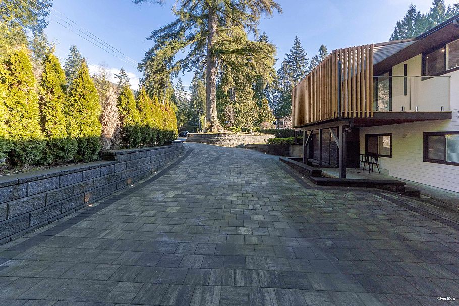 4491 Primrose Lane North Vancouver, BC - 5