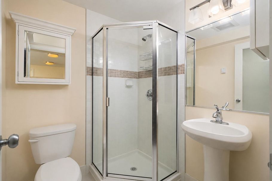 6311 Adera Street Vancouver, BC - 19