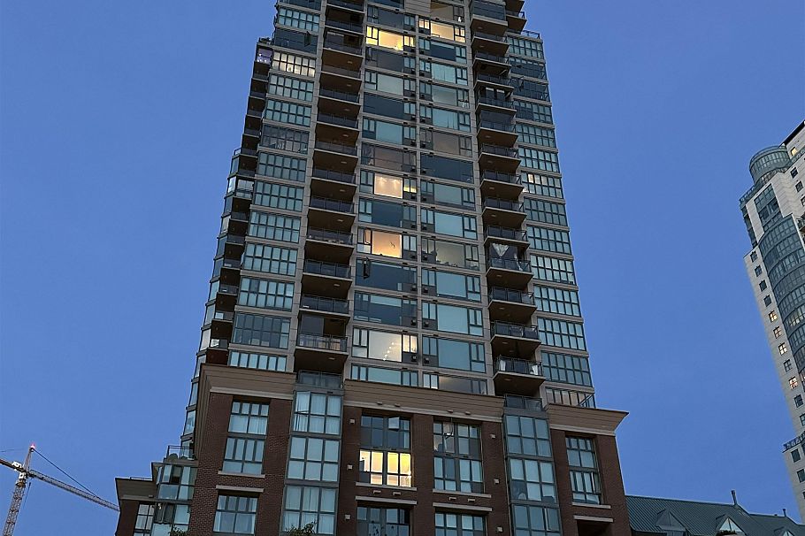 307 1128 Quebec Street Vancouver, BC - 1