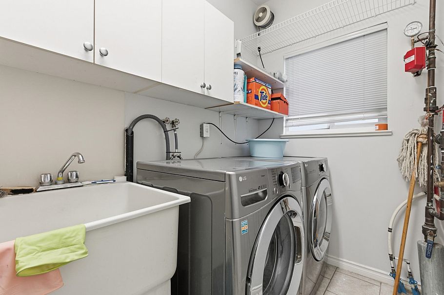3186 E 18th Avenue Vancouver, BC - 17