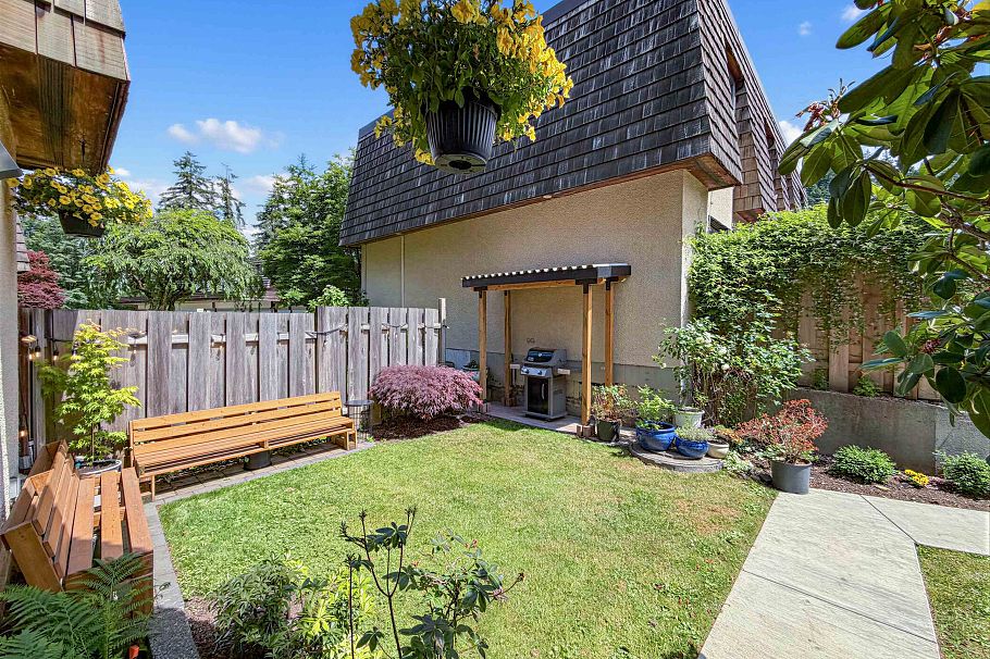 1270 Premier Street North Vancouver, BC - 23
