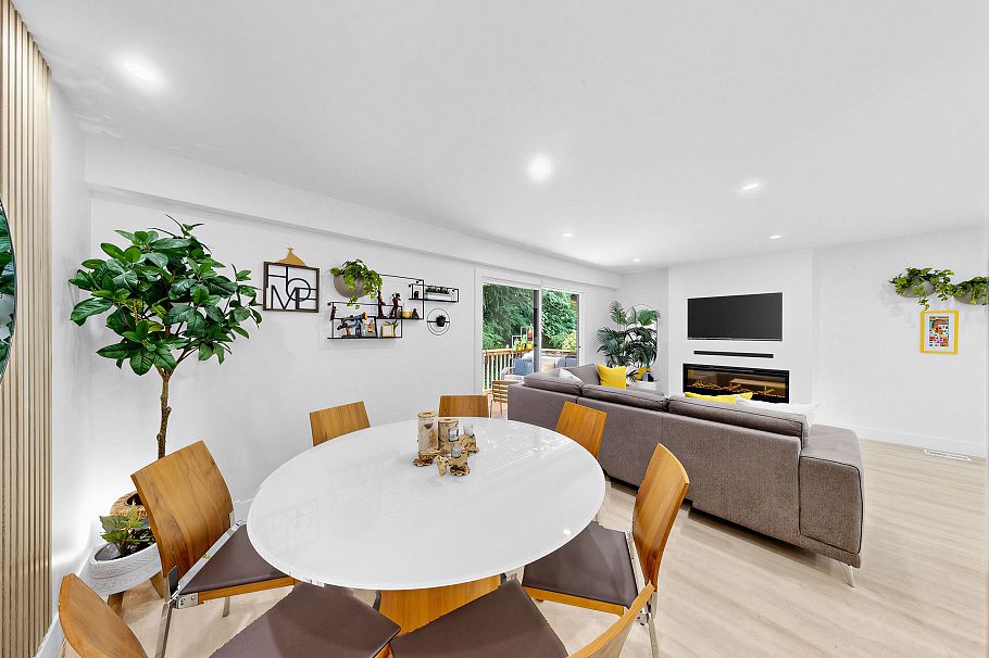 1270 Premier Street North Vancouver, BC - 6